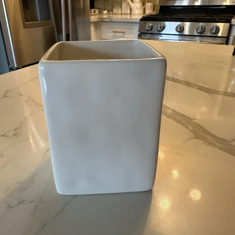 Rae Dunn Artisan Collection White Ceramic Piece